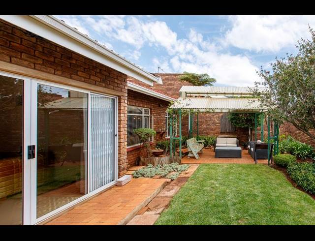 3 BEDROOM HOUSE FOR SALE IN DALVIEW